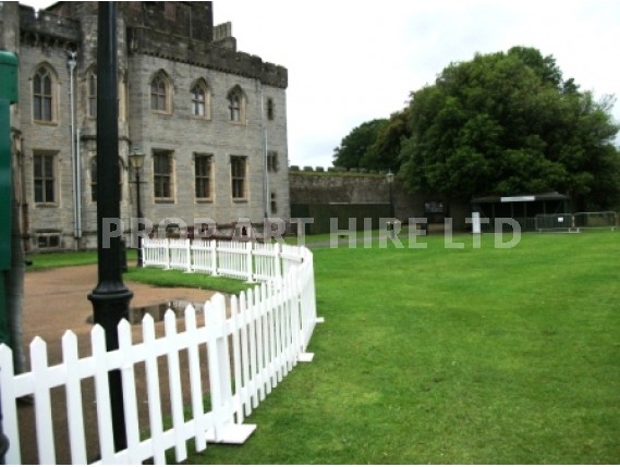Picket fencing